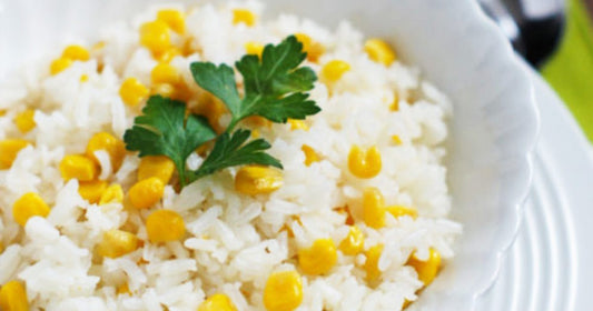Arroz blanco con elote