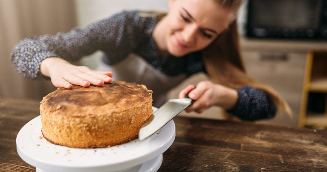 ¿Cómo lograr que no se pegue tu pastel en el molde?